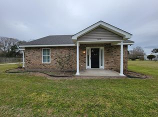 2410 Snapper Rd, New Iberia, LA 70560