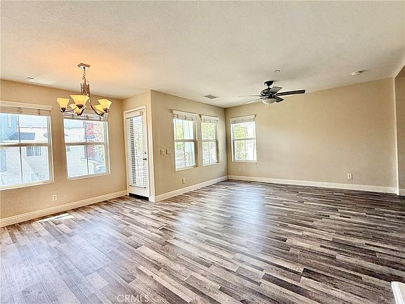 5th image of 5 Quartz Ln
