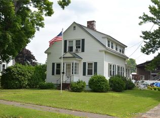 13 Bowdoin St, Houlton, ME 04730