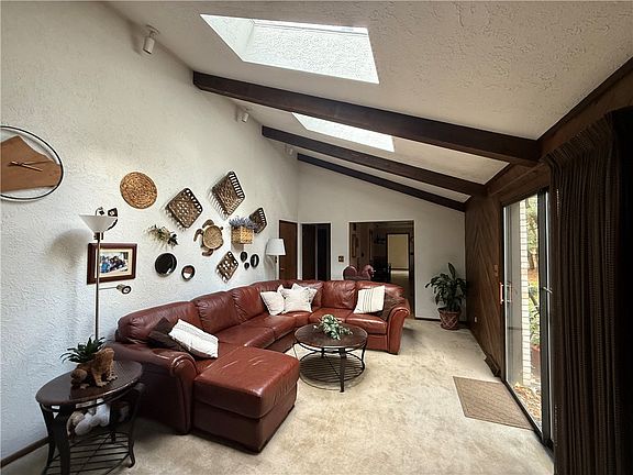 5th image of 4211 Royal Ct