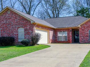 113 Northgate Dr, Canton, MS 39046