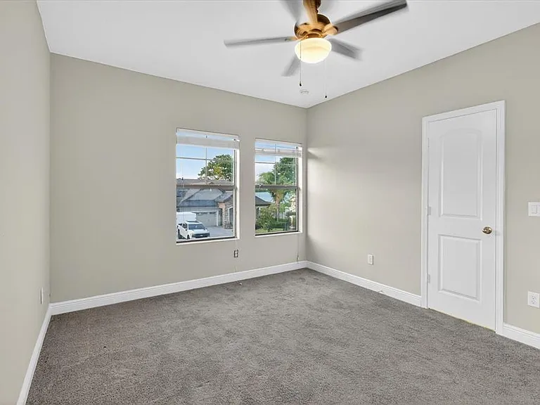 1389 Heritage Landings Dr — Photo 77