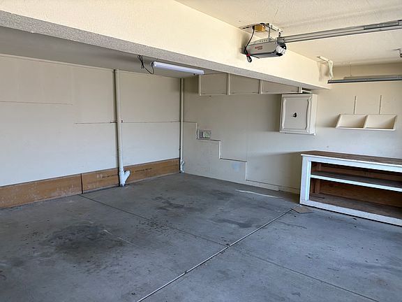 3rd image of 7 Jacqueline Ct