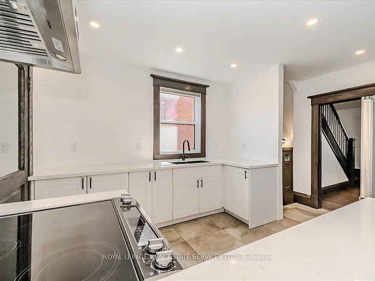 97 Glenmorris St — Photo 16