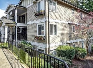11227 NE 128th St APT I103, Kirkland, WA 98034