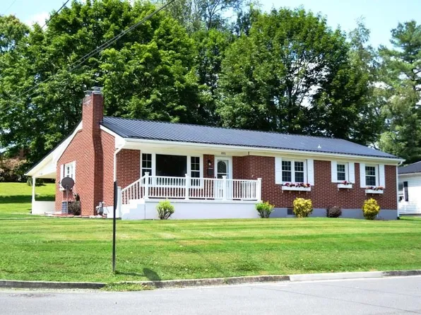 495 S 10th St, Wytheville, VA 24382