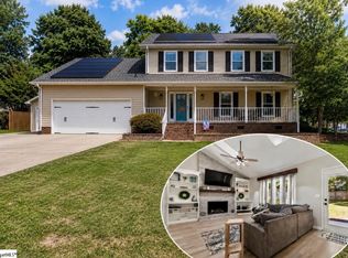 4 Foxworth Ct, Simpsonville, SC 29680