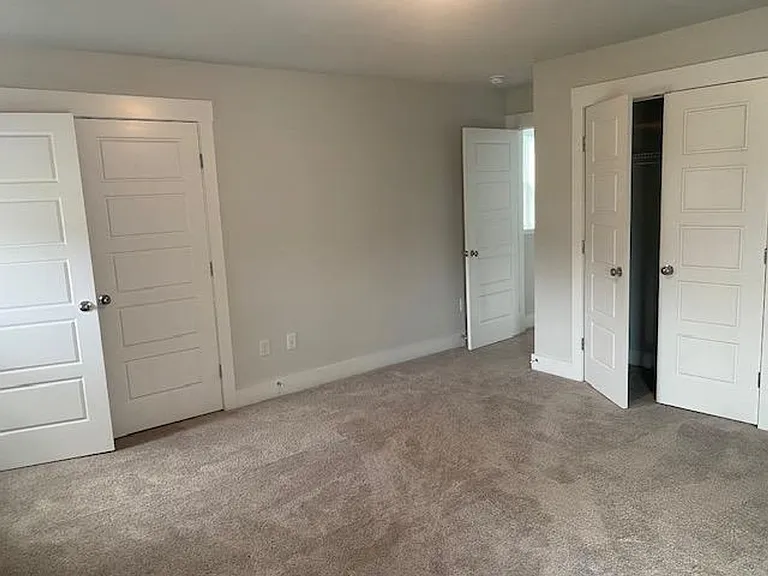 686 Vine Pkwy — Photo 16