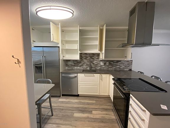 2nd image of 3001 Thrush Dr APT 125