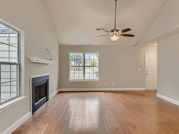 5th image of 431 Cedarcroft Dr