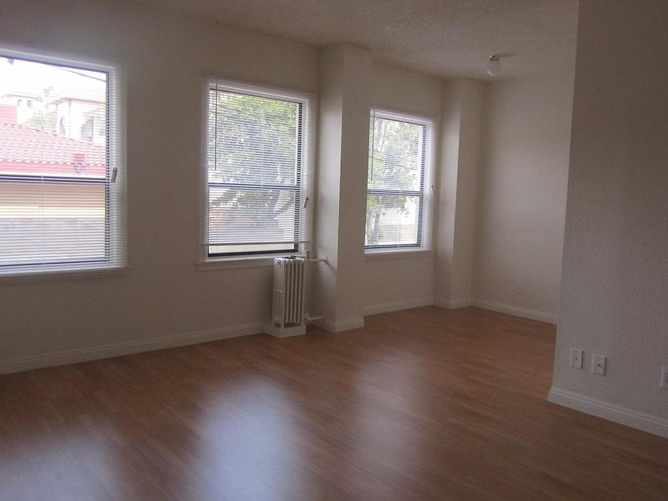 1st image of 346 N Vermont Ave APT 104
