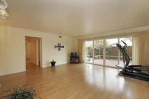 4th image of 3116 Woodmont Dr