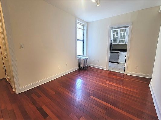 1st image of 406 W 44th St APT 18