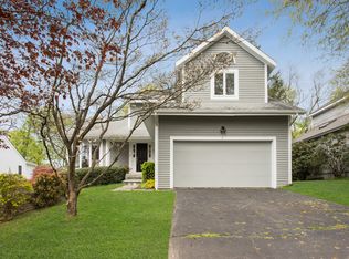 7 Pond Ridge Ln, Norwalk, CT 06853