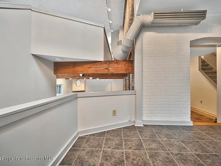 1409 Penn Ave #3 — Photo 30