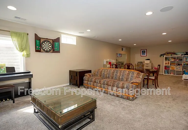 2425 Morgans Point Dr — Photo 50