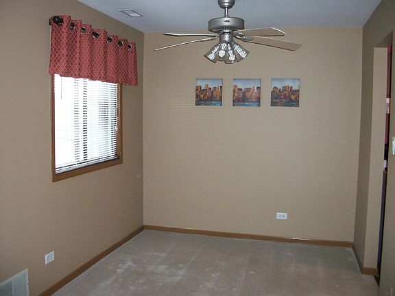 5th image of 15805 Peggy Ln APT 7