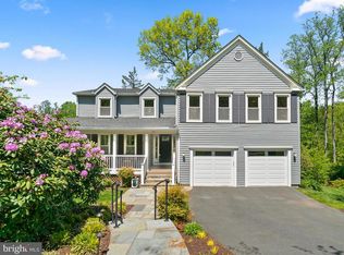 1281 Auburn Grove Ln, Reston, VA 20194