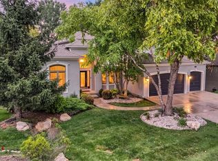 9920 Skyview Ln, Lenexa, KS 66220
