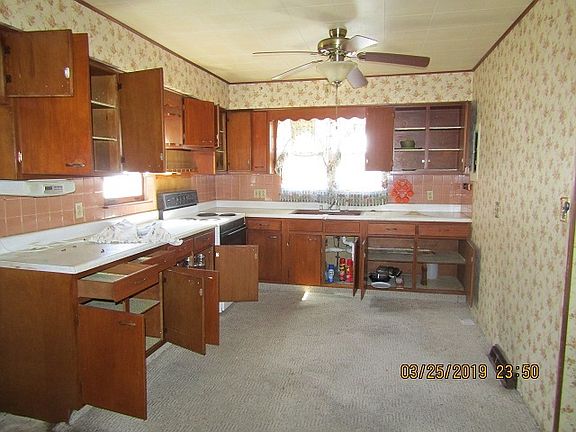 3rd image of 1414 Hunt St