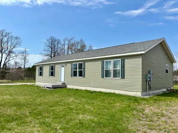 554 Ottawa Trl, Buckley, MI 49620