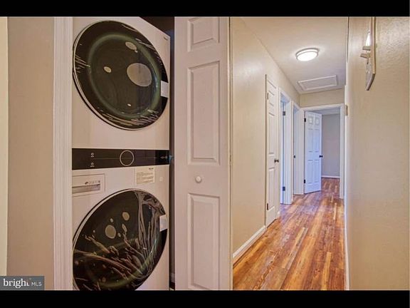 4th image of 19822 Smith Cir