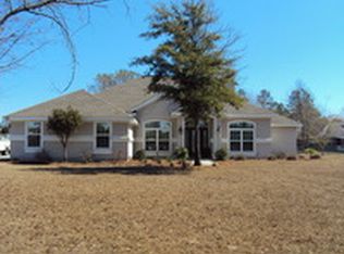 864 Carriage Ln, Waycross, GA 31503