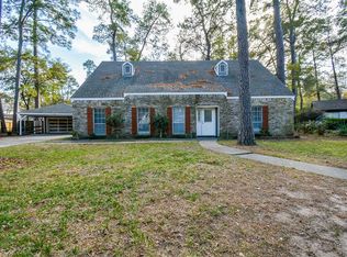 906 Woodchurch Ln, Houston, TX 77073