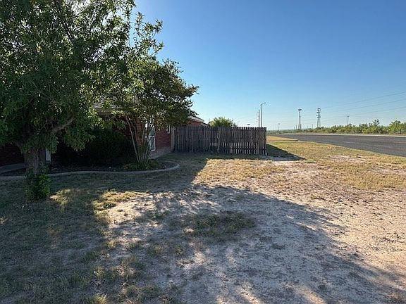 3rd image of 6018 Brazos St