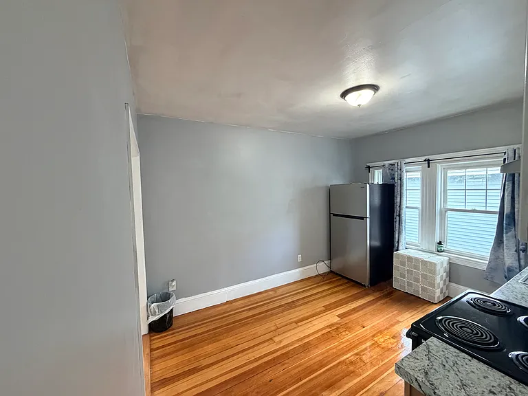 1028 N Shore Rd #2 — Photo 9