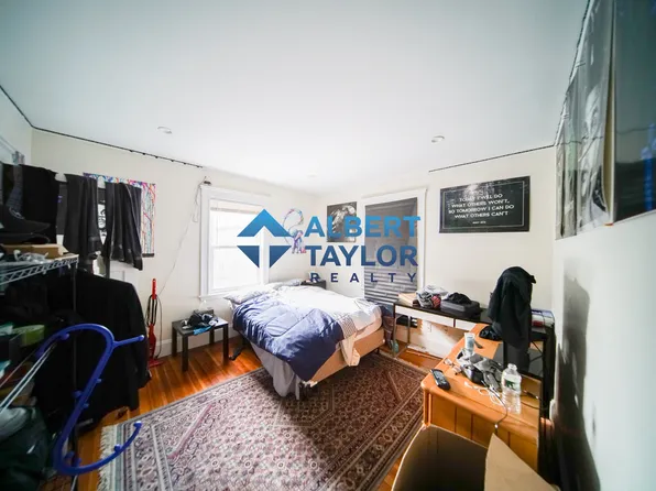 8 Sawyer Ter, Allston, MA 02134