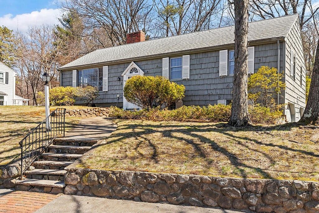 42 Brook St, Wakefield, MA 01880 Zillow