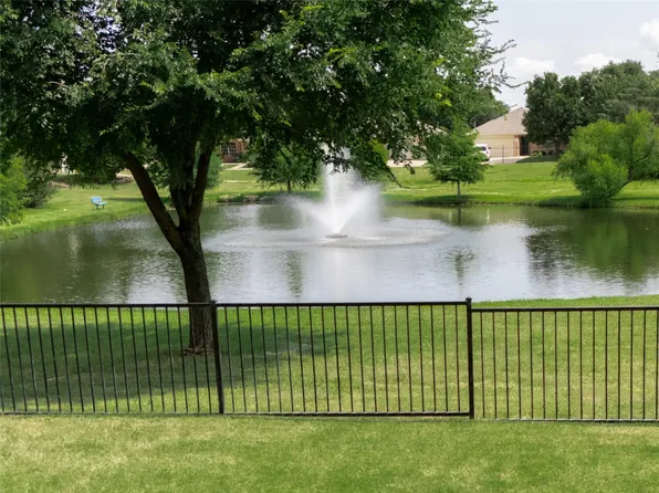 5476 Pecan Creek Cir, Fort Worth, TX 76244