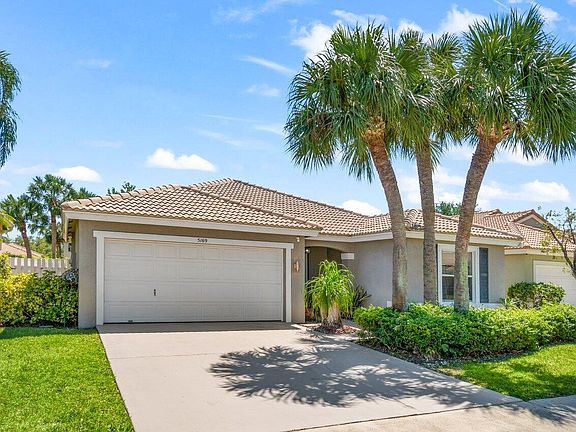 3rd image of 5169 Prairie Dunes Village Circle