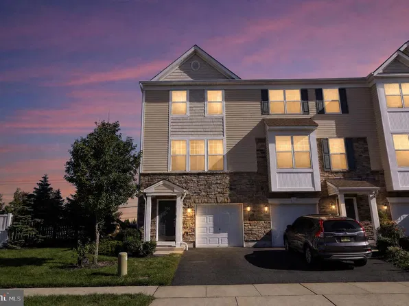 160 Dunlin Ln, Egg Harbor Township, NJ 08232