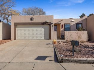 5771 Manzanillo Loop NE, Albuquerque, NM 87111