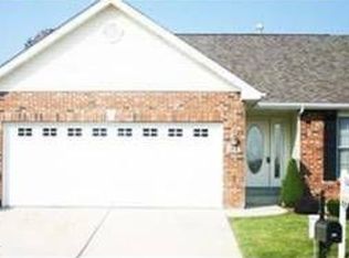 195 Fairgate Dr, Saint Peters, MO 63376