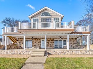 691 Pearl Beach Rd, Coldwater, MI 49036