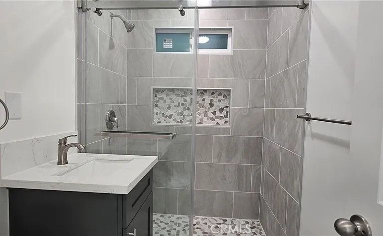 1428 E 54th St #2 — Photo 9
