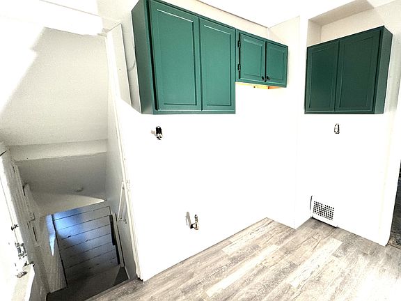 3rd image of 16154 Mark Twain St #1