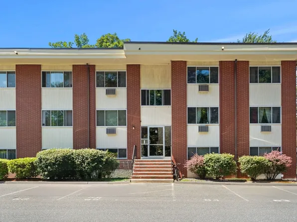 74 Beach St Unit 6-9, Woburn, MA 01801