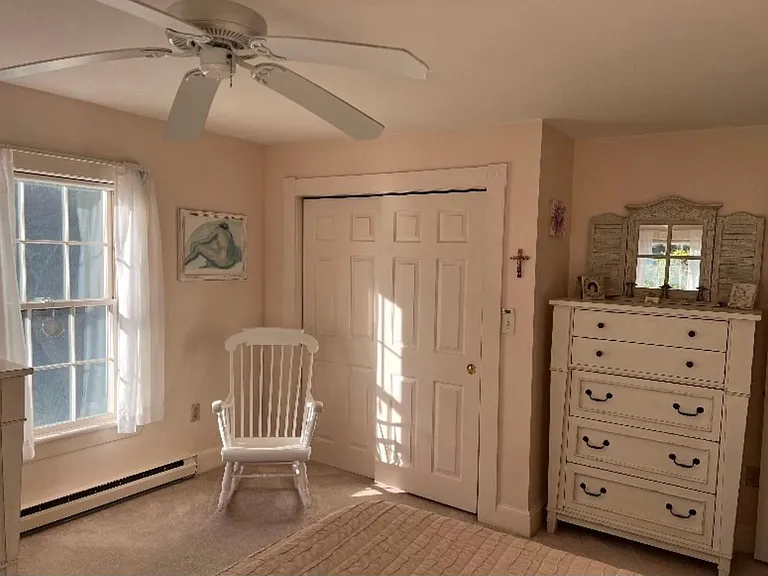 589 York St #4 — Photo 12