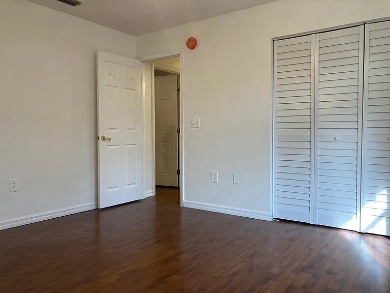 2871 SW 38th Pl — Photo 21