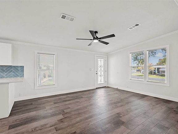 5th image of 34010 Estates Ln