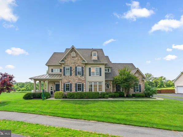 17502 Hidden Garden Ln, Ashton, MD 20861