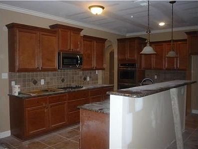 2nd image of 105 Huntington Dr