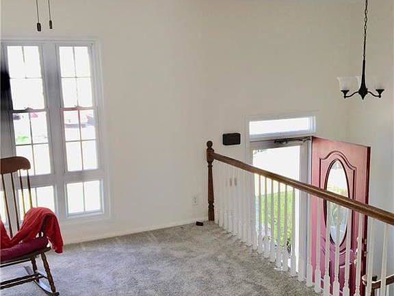4th image of 607 N Seminole Dr
