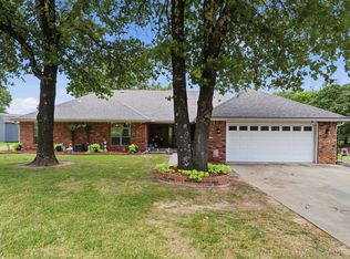 5570 S 286th Ave E, Broken Arrow, OK 74014