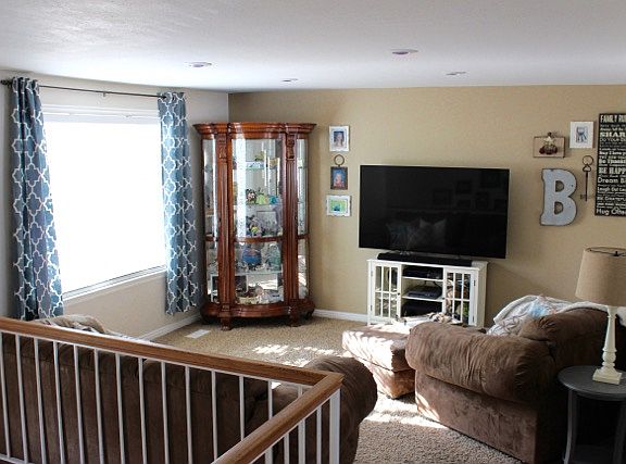 5th image of 6093 S Woodsborough Way
