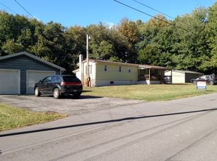 1286 Coach Rd, Cresson, PA 15938